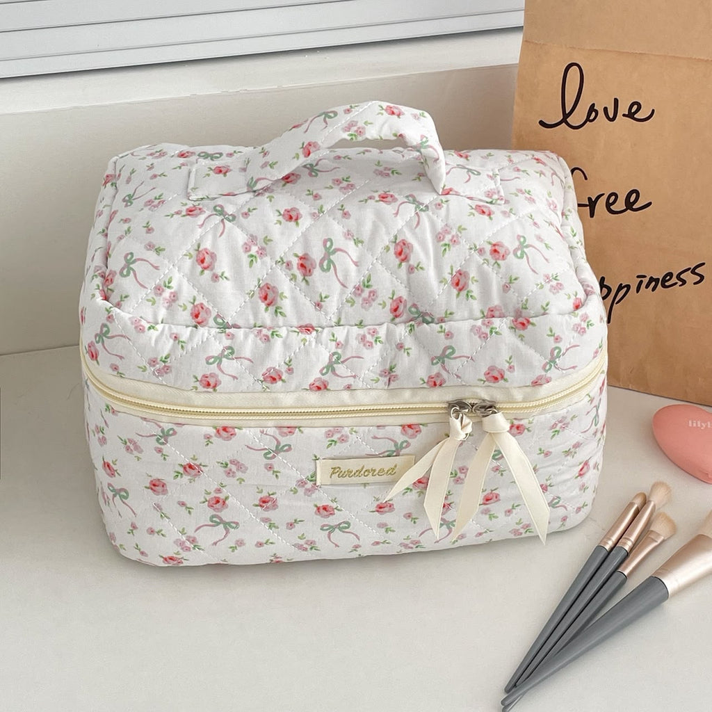 Streetwear Ditsy Floral Bow Knot Quilted Cotton Sewing Thread Square Makeup Bags