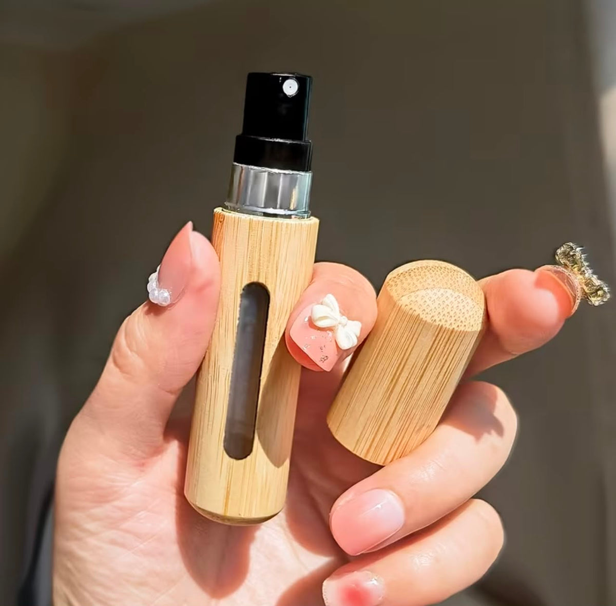 Perfume Bottom Dispensing Bottle High-End Bamboo Shell 2 Direct Charge Perfume Dispensing Bottle Spray Bottle 5MI 8MI Small Empty Bottle