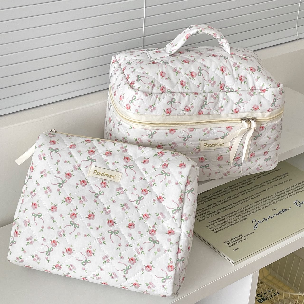 Streetwear Ditsy Floral Bow Knot Quilted Cotton Sewing Thread Square Makeup Bags